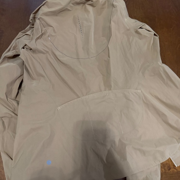 Lululemon lightweight jacket - Picture 3 of 4